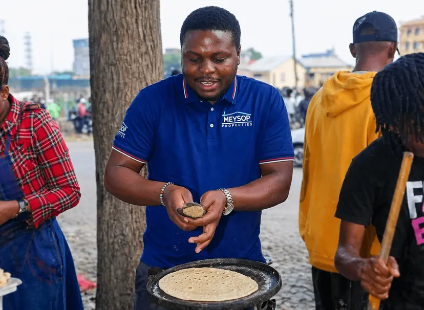 Volunteer cooking for community